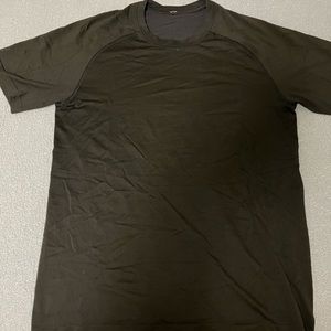 Lulu lemon shirt